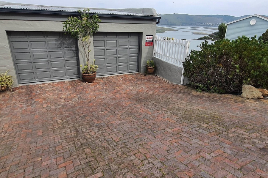 To Let 3 Bedroom Property for Rent in Heuwelkruin Western Cape